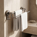 Porte-serviette double barre dans une salle de bain haut de gamme