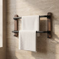 Porte-serviette pliable noyer dans une salle de bain haut de gamme
